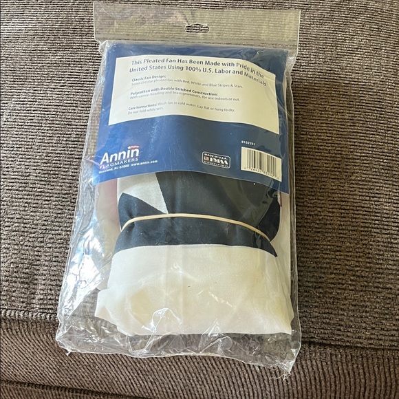 Pleated Fan Flag - Picture 5 of 5